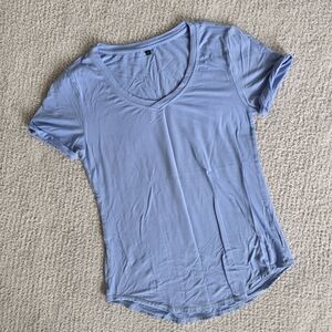 P'tula - The Claudia II Basic V Tee
